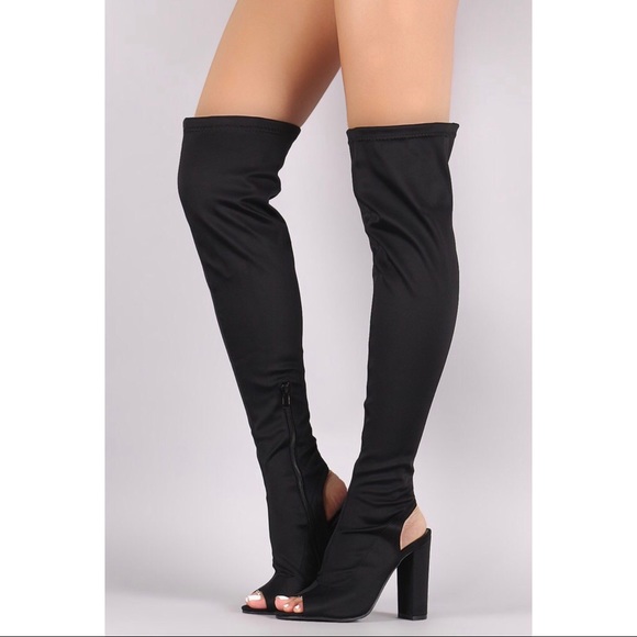 BAMBOO Shoes - NWT BAMBOO Fitted Heeled Over-The-Knee-Boots. Sz 6